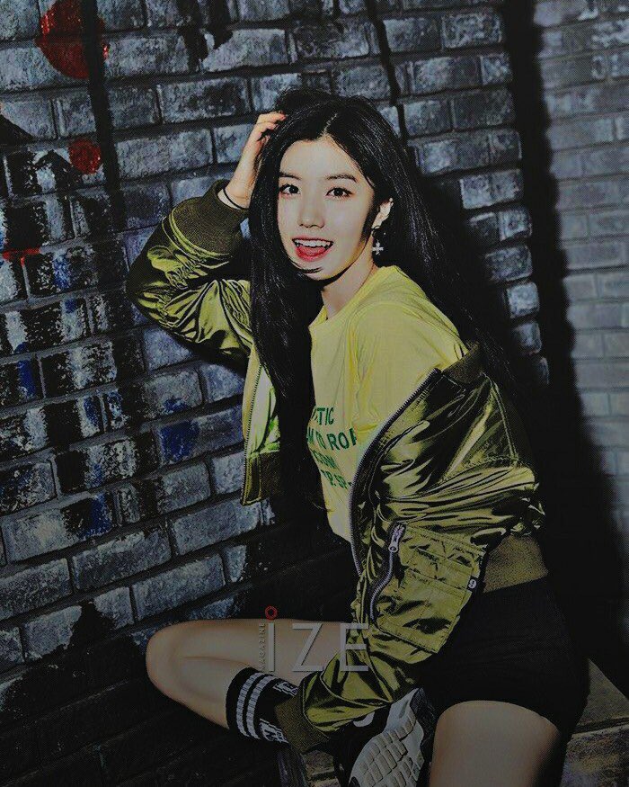 daypraque's tweet image. ⠀⠀⠀⠀❪ ❏ · 🥂᎒ #𝐂𝐄𝐑𝐈𝐒𝐄𝐁𝐃𝐀𝐘 : ι ᥲιᥒ't got thᥱ tι꧑ᥱ to fuck ᥲrouᥒd ᥒow — ᥱvᥱrყbodყ told ꧑ᥱ to sᥱttlᥱ dowᥒ╱but ιt's 𝐫𝐢𝐠𝐡𝐭 𝐧𝐨𝐰.❫ ❜