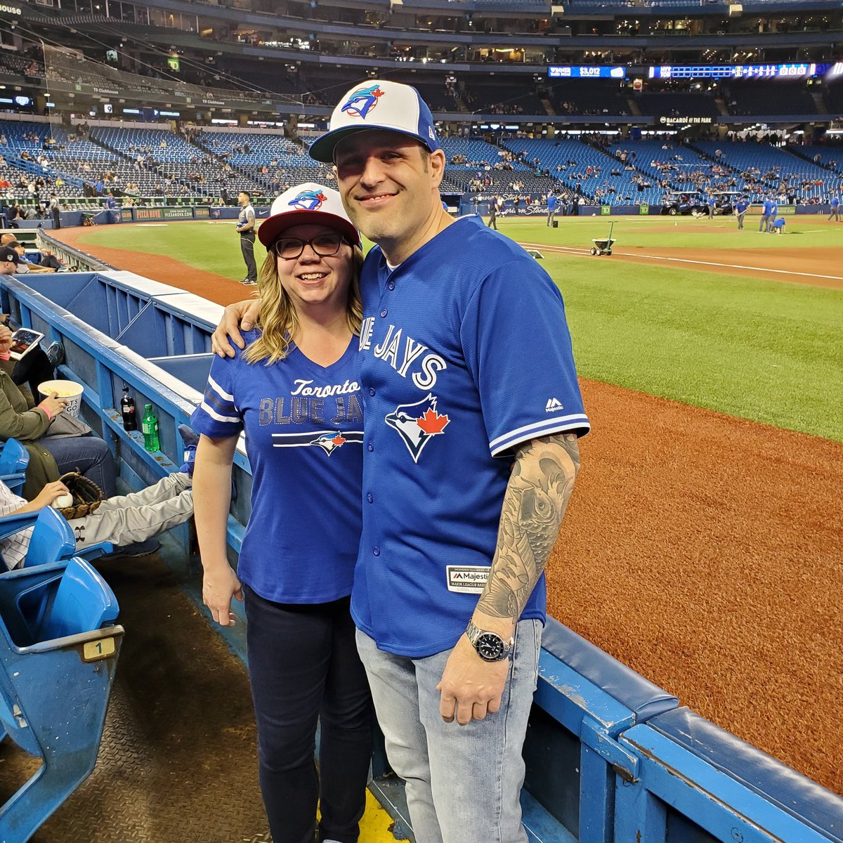 Lisa Angell tweet media