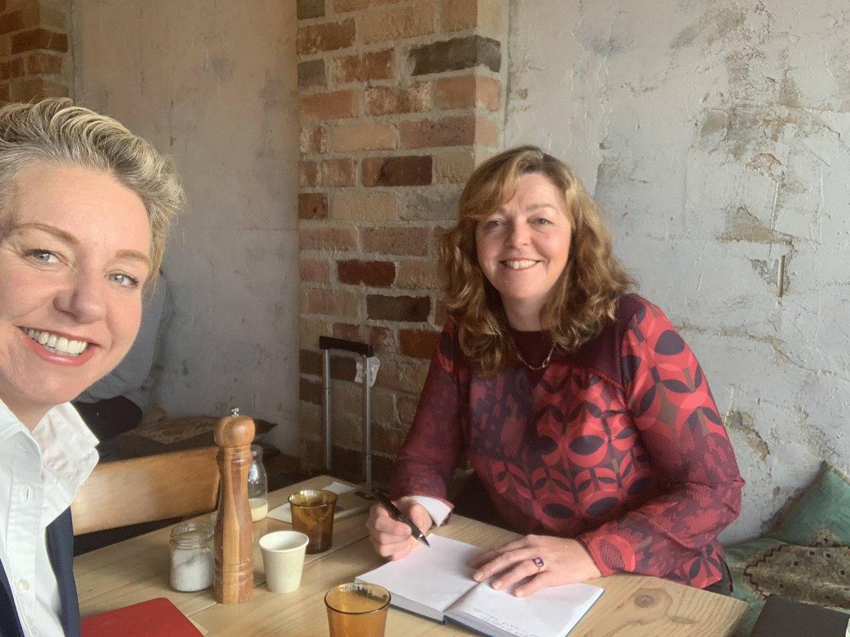 senbmckenzie's tweet photo. How good is the Australian 🇦🇺seafood industry!🐟🦀 Great to meet w Jane Lovell CEO @seafoodAUS Proud of our globally recognised #sustainable #science based fisheries, worth 3.2b w 25000 families producing 1 billion meals a year 🍽 #fresh #tasty #healthy #smallbiz #AgMinontheRoad https://t.co/kfBNcpBFGT