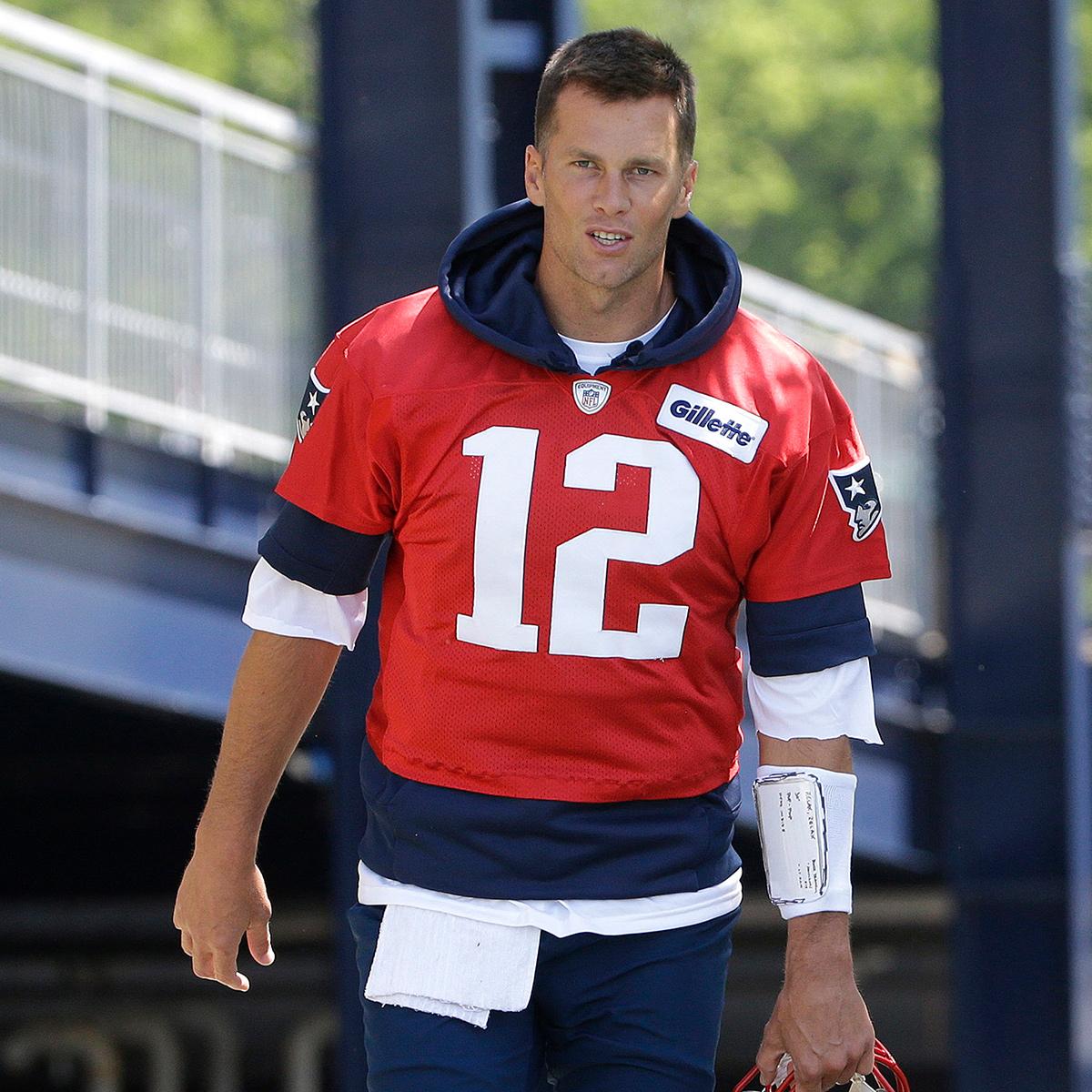 NFL's tweet photo. Year 20 🙌 @TomBrady https://t.co/WUNqUZAkzw