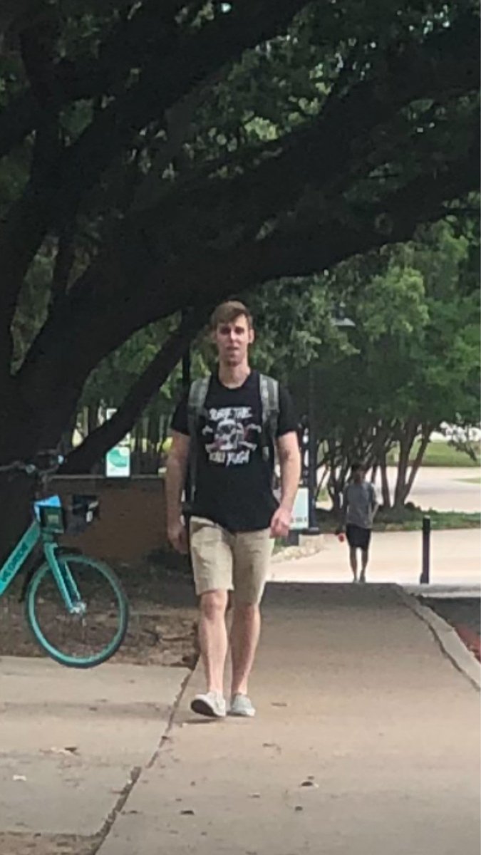"Watch Out": This dude is going around pushing women who dont get out his way on the sidewalk dlvr.it/R62D5S