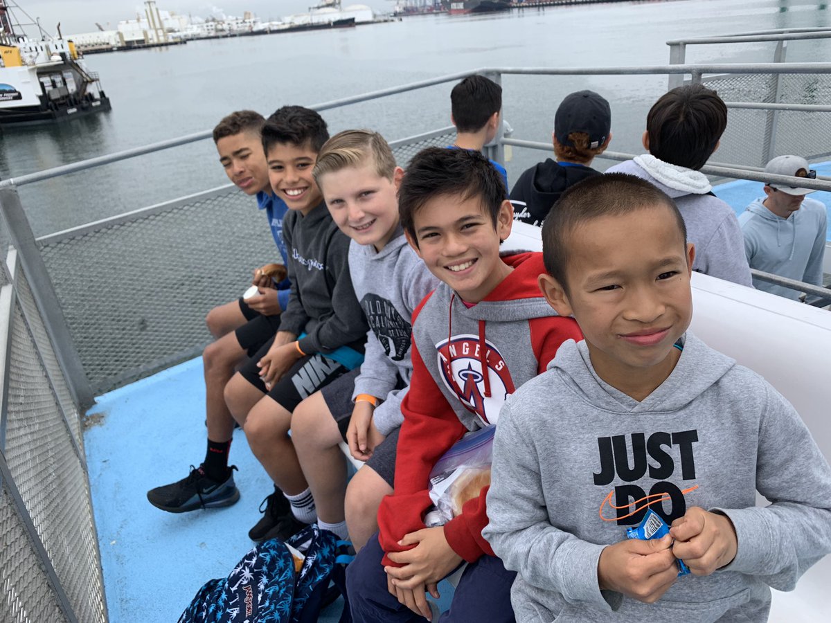 DapplegrayPTA's tweet photo. Catalina Class of 2019! Amazing Race is a wrap! Lots of memories made for the this awesome group of kiddos! #coltsforlife #coltscare @stutzelg https://t.co/ZcPANfrPe1