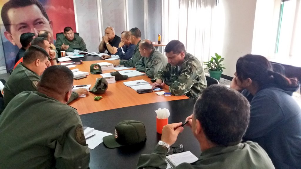 El GB Gil Rodríguez efectúa reunión con los comandantes de ADI, estado mayor de @JDMMCaraboboMB