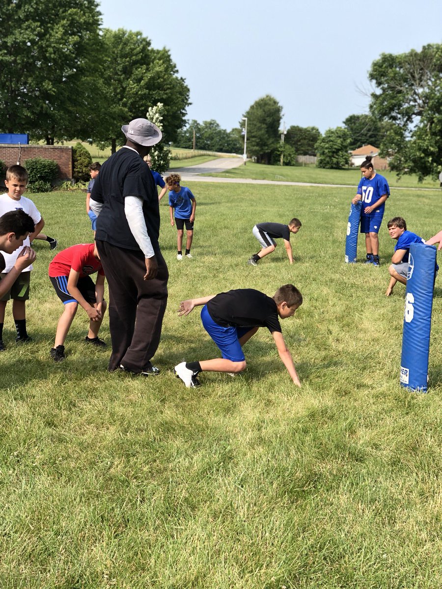 eastjagsFB's tweet photo. Another great day at Jaguar Youth Camp! #FutureJags #GoBigE #Jags #1East https://t.co/f67OXAVgXA