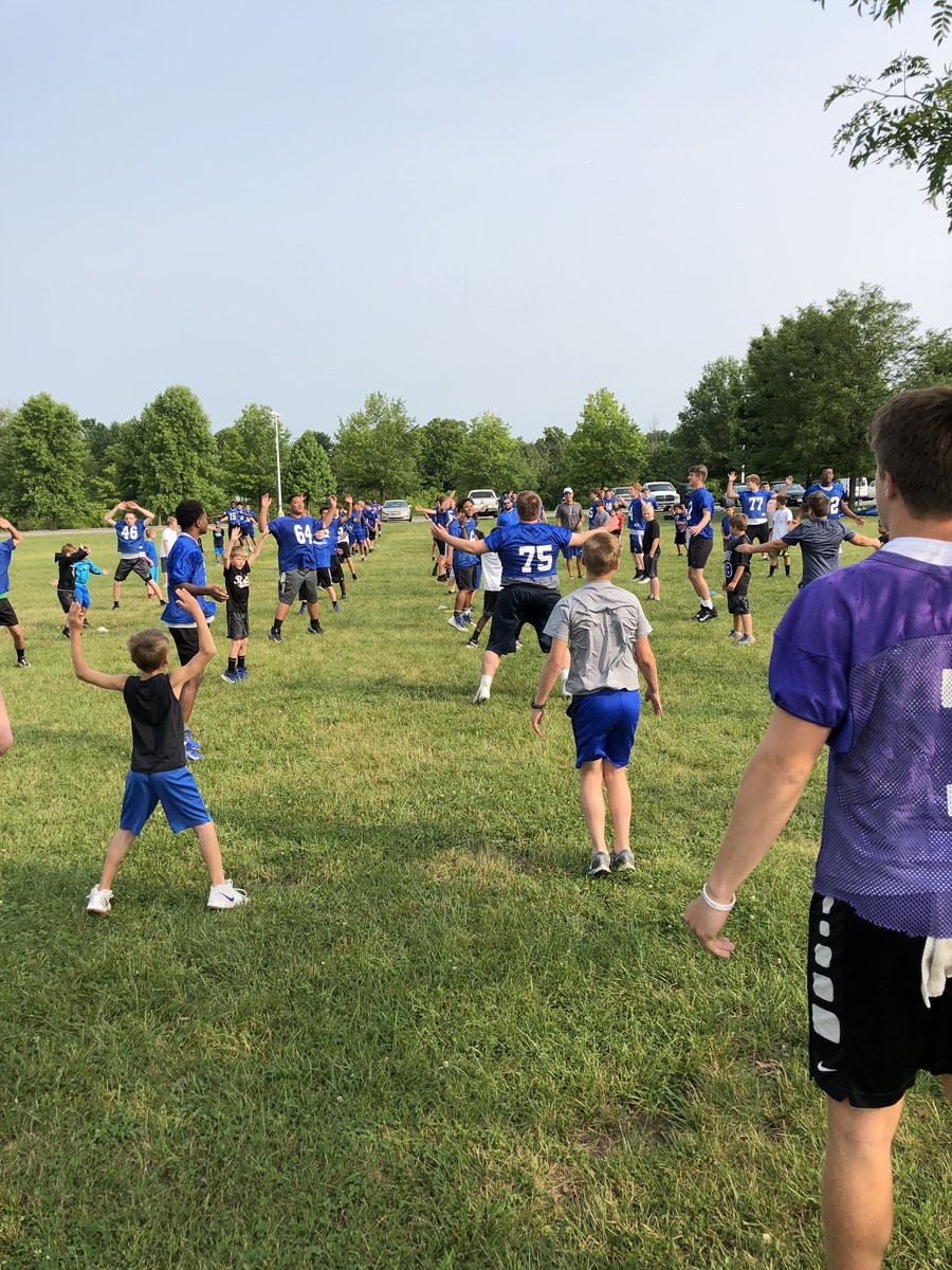 eastjagsFB's tweet photo. Another great day at Jaguar Youth Camp! #FutureJags #GoBigE #Jags #1East https://t.co/f67OXAVgXA