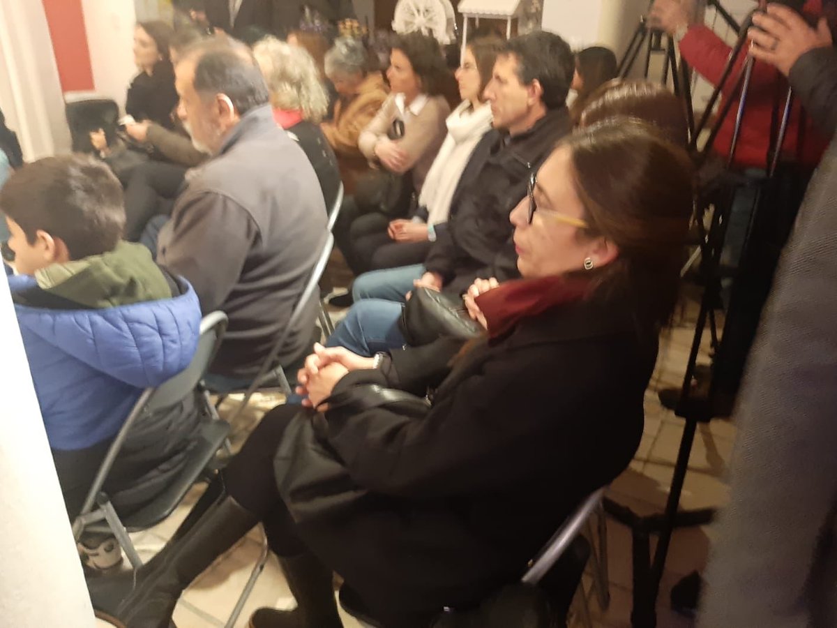 Tabareviera's tweet photo. Muy buena reunión en Lezica organizada por #Lista152000, @JuriAdrian. Junto al #PresidenteSanguinetti https://t.co/V6RCVZRedD