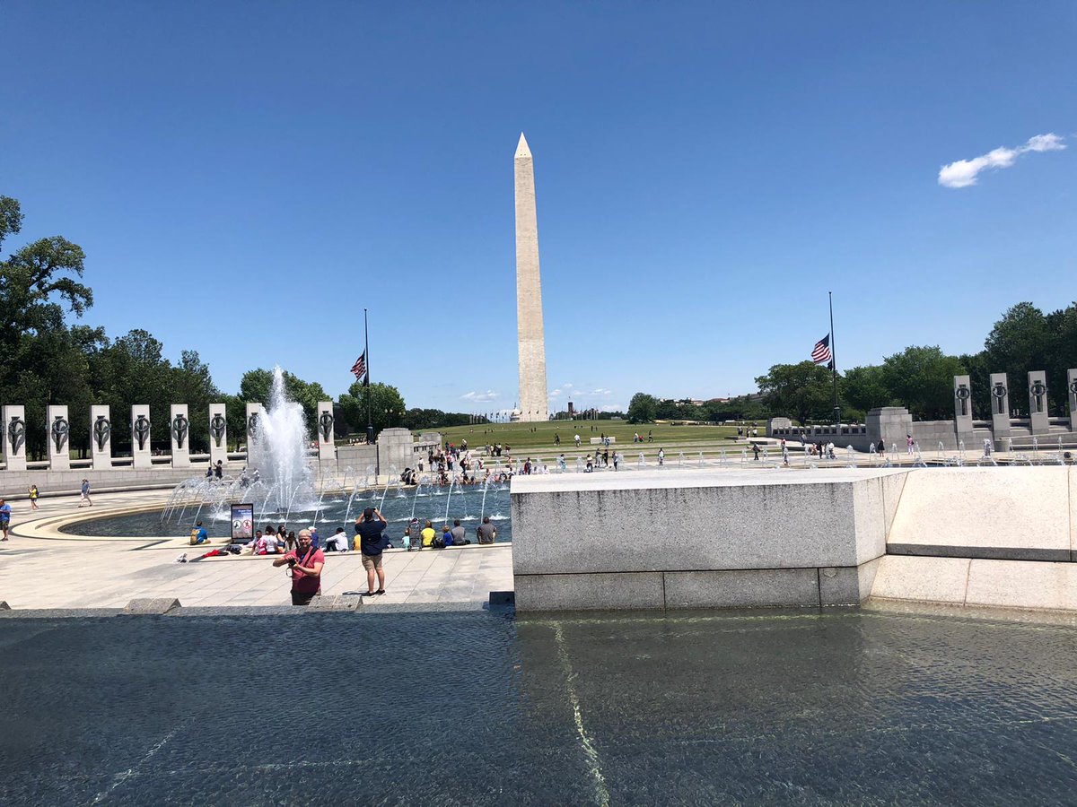 mrs_kings_class's tweet photo. Such an eventful day for KHS students - Washington Monument, Lincoln Memorial, &amp; WWII Memorial.
@KingHSPanthers 
@SISDMultiPrgms 
@SheldonISD 
@Region4ESC 
@CloseUp_DC https://t.co/KULUWWcBpy