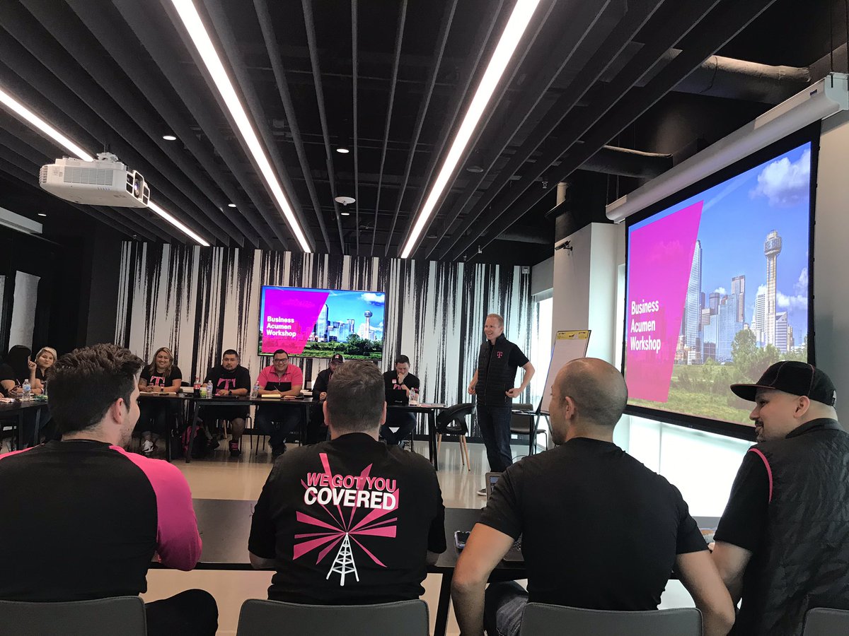 veed1305's tweet photo. What an incredible business acumen workshop presented by @jstn692 💯 thank you for your consistent dedication in teaching the frontline to be better everyday ✨we appreciate you! #DontmesswithNeTX  @cjgreentx @JonFreier @ChrisShepard001 https://t.co/iwNOG6VKSX