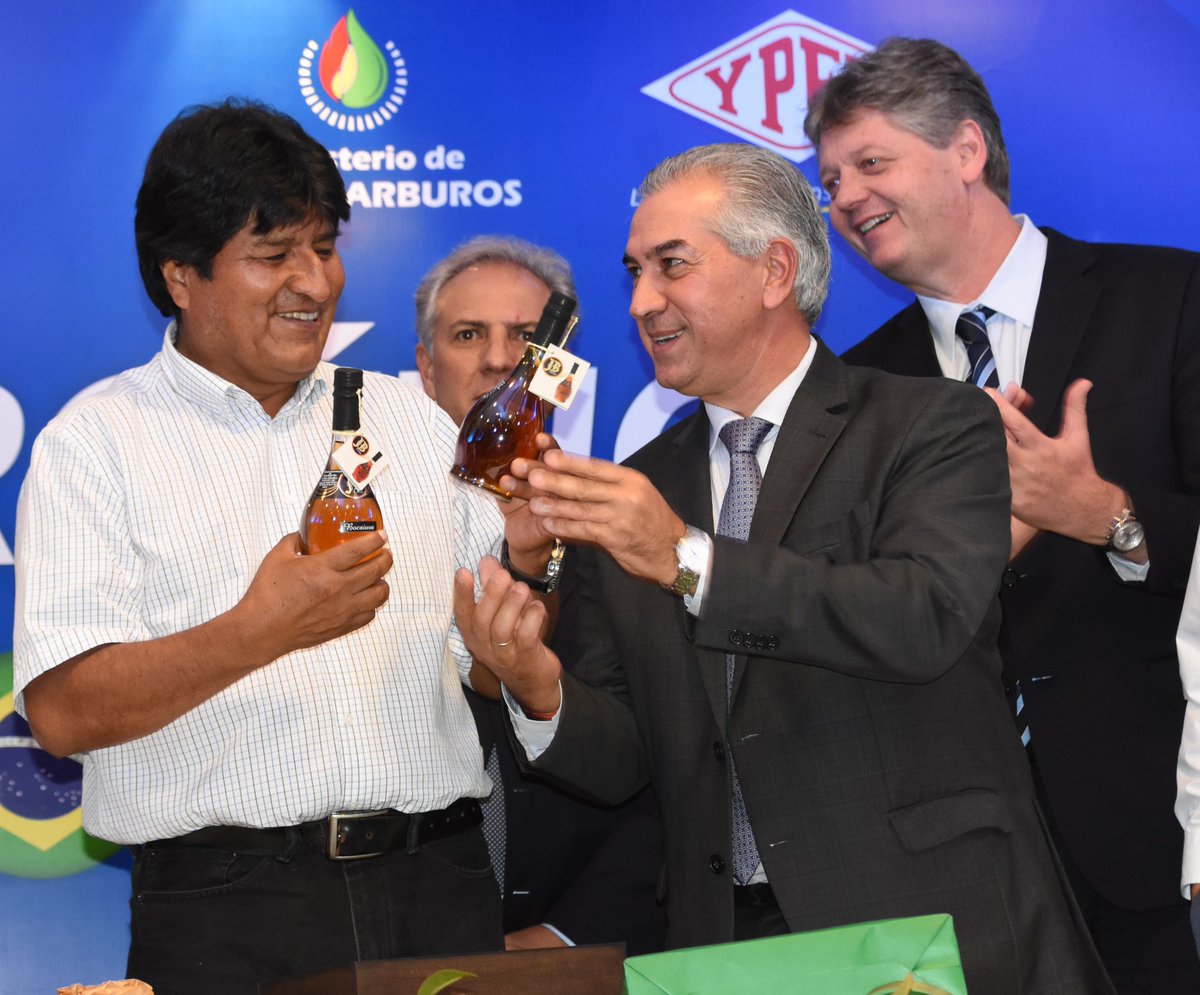 Con la presencia del Pdte <a href="/evoespueblo/">Evo Morales Ayma</a> <a href="/YPFB_corp/">YPFB Corp.</a> firmó con la empresa Camacari un acuerdo para desarrollar de forma conjunta proyectos de generación termoeléctrica a partir del suministro de gas de 1.1MMmcd por 25 años, a partir del 2025.