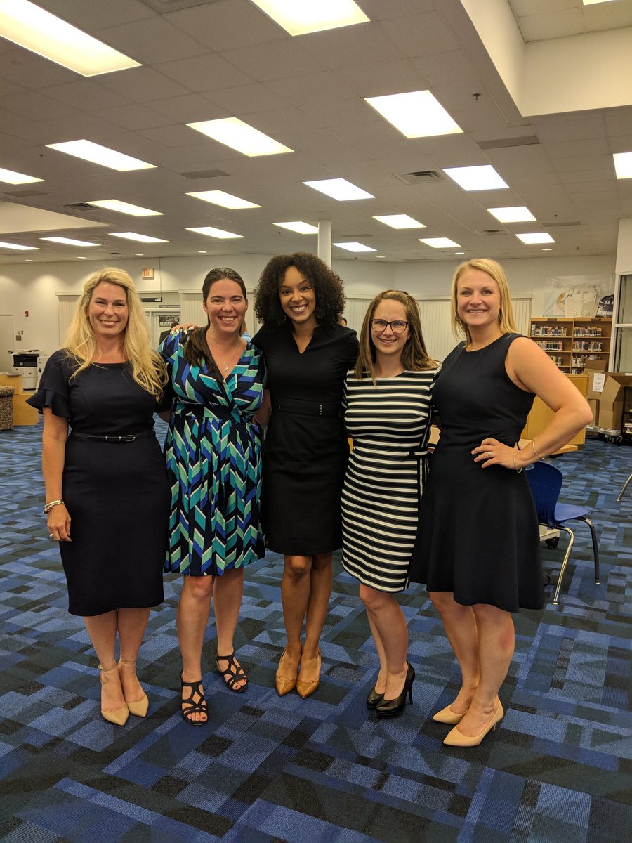 M_Burton1's tweet image. Wrapped up a presentation on #transformationalmindset. Thanks @PGIVBCPS @2Revolutions @BeachSupe for this opportunity!

@VBSFCU