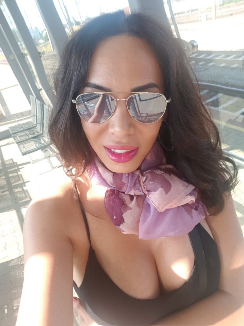 BᎥოცᕱ BᕱᏒ꒝ꂅLԾภᕱ® on X: einfach Bimba Barcelona :) t.cosPA3dWKYB8   X