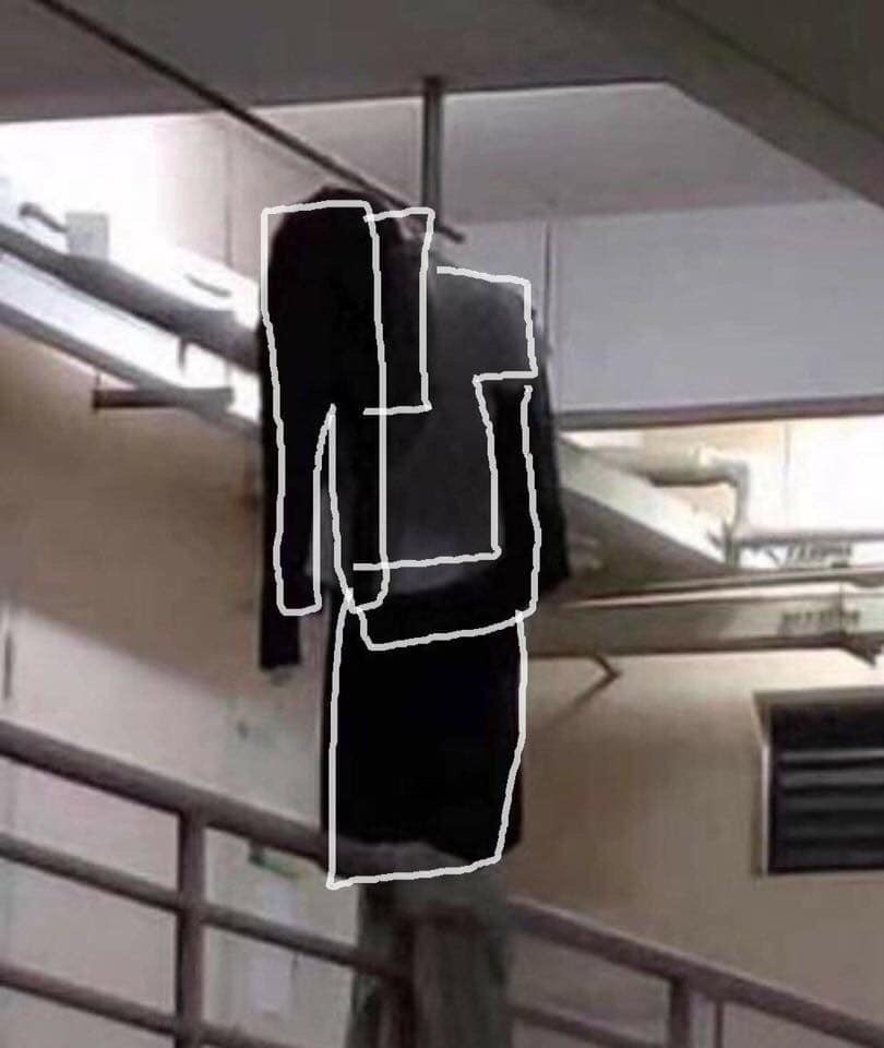 sharerie's tweet image. ใครสอนให้มึงตากผ้าแบบนี้..
FB : Kantatee