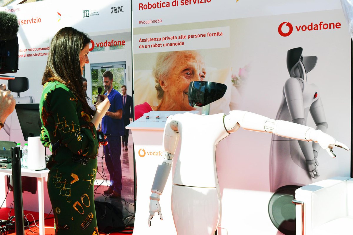 VodafoneBiz's tweet photo. Watch Sabrina Baggioni, 5G Program Director, talk about how #5G will change the way we live, in Europe’s 5G capital. #MilanDigitalWeek https://t.co/bqFdvh6NzQ https://t.co/OQ6iqRwgnA