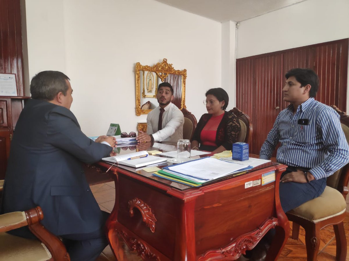 JPUrcuqui_'s tweet photo. #EnTerritorio | La @goberimbabura a través de la Jefatura Política @IntImbabura y @CNPUrcuqui_ mantuvieron una reunión con el Alcalde del cantón Tyron Vega con el fin de analizar temas de seguridad, operativos y trabajo articulado en beneficio de la población. #JuntosMásSeguros https://t.co/yq8aglFp51