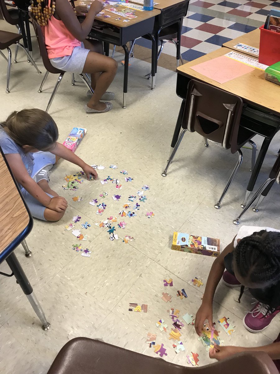 ScottiesFirst's tweet photo. Puzzle day was lots of fun #sutscotties #scottiepride #firstgrade https://t.co/OuqOo6ZzV7