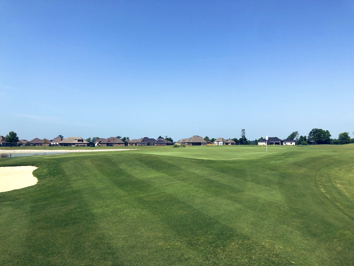 Campbell_Turf's tweet photo. Three different properties.. 1 common denominator in @ampagronomy! Big thanks to these 3 supers, your courses are looking 💪👌@JordonH23 @KyleSwart4. #GetAmpedUp. https://t.co/eSOxCD9nKO