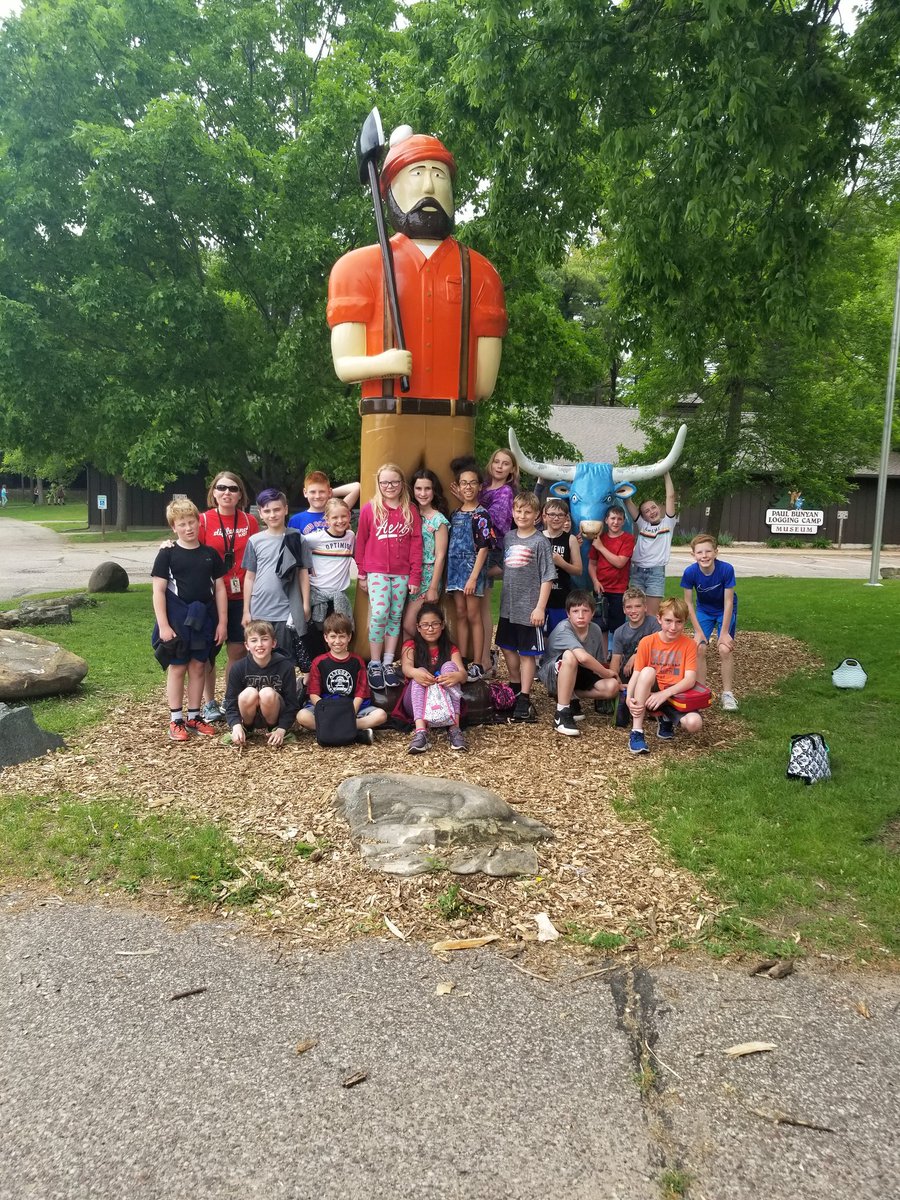 MrsBainAIS's tweet photo. Chippewa Valley Museum Trip #AISRails https://t.co/A7naG5wtOI