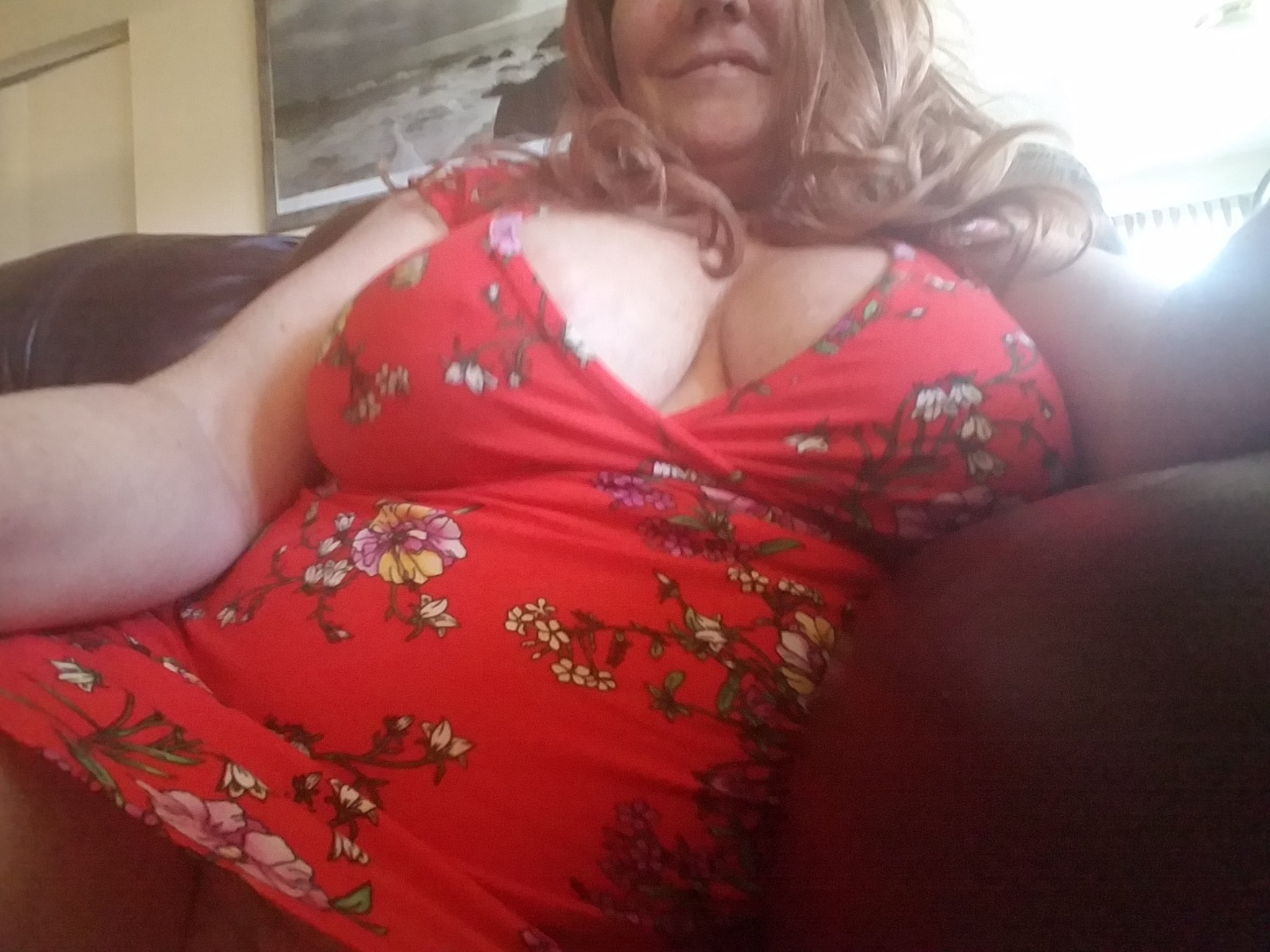 A little lounging before a fun week. I cant believe @exxxotica will be in my home town this weekend. So excited https://t.co/tx4dEt8YY9