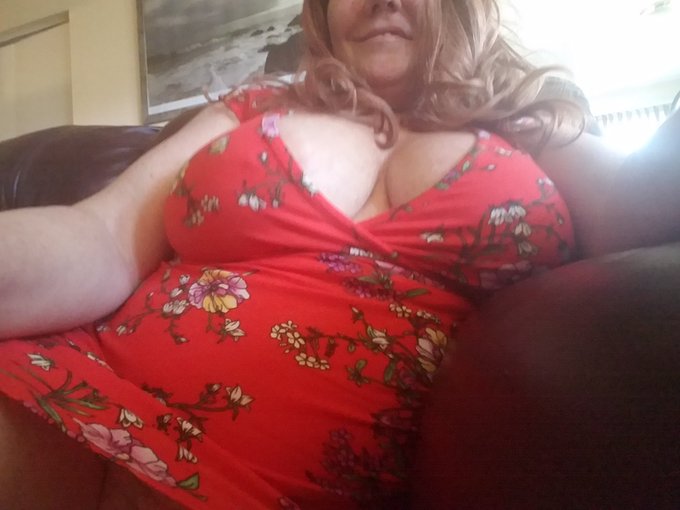 A little lounging before a fun week. I cant believe @EXXXOTICA will be in my home town this weekend.<a href="/tag/milf"class="tags"><span>#milf</span></a>