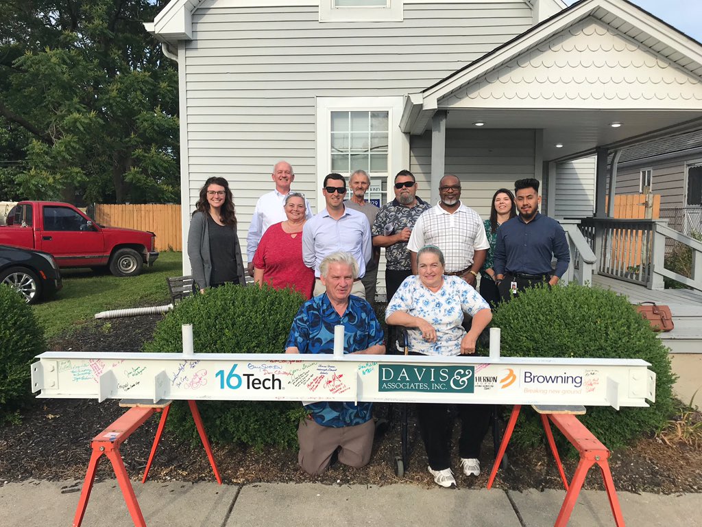 browning_rep's tweet image. The #travelingbeam for our first building at 16 Tech has made its way to the Stringtown Neighborhood Association team! #🌲 #🇺🇸 #Indy #16Tech #toppingout