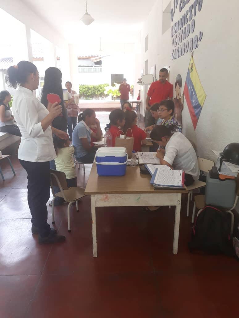 notieducatetru's tweet photo. La coordinación de salud conjuntamente con el Asid #Trujillo llevaron a cabo Jornada "Salud Va A La Escuela " en el Jardín de Infancia "Estado Carabobo. #UniónYLealtad @NicolasMaduro @psuvaristobulo @RangelSilva4F @MPPEDUCACION @GobTrujillo @Fundasaludtru @Paisana92 https://t.co/93XdenC6Qc