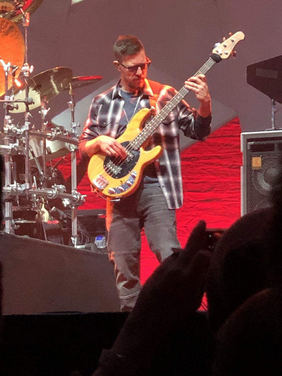 frdncr's tweet photo. Happy birthday, @SLessard!! 💜 Can’t wait to see you and the rest of the boys in Mansfield!! 😁🎶 https://t.co/nEXyjHRJhK
