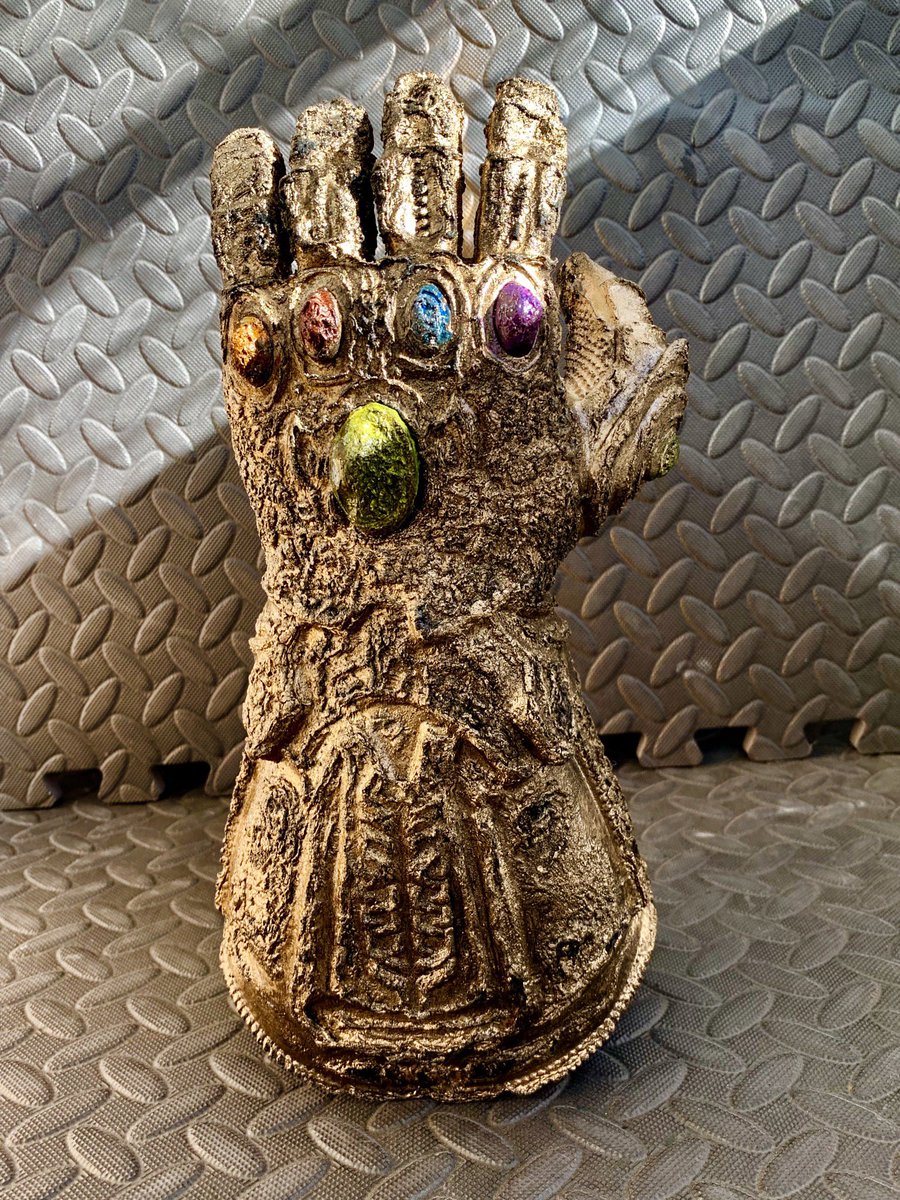 rglcustoms's tweet photo. @DaveBautista hi Dave, thought I’d show you some cool #MarvelStudios items I’ve worked on over the last year,  and uploaded to my page, what do you think??? #drax #rglcustoms #MarvelStudios #AvengersEndgame #GuardiansOfTheGalaxy #Thanos #IronMan https://t.co/Rcjet5iEg1