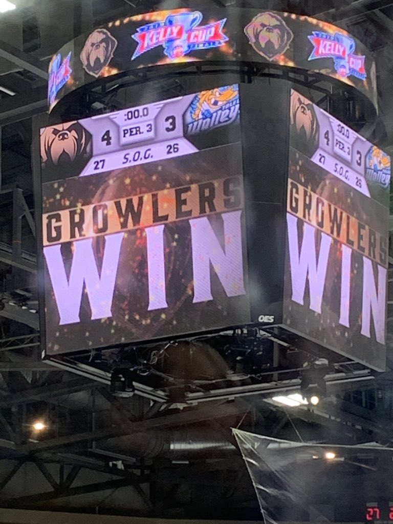 Thepawspanl's tweet photo. What a game @NLGrowlers win the Kelly Cup @MileOne_Centre was lit up. Canโt wait until next season @Buddy_ThePuffin #StandOnGaurd #StandProud #SquishedTheFish https://t.co/ybH01yyxxy