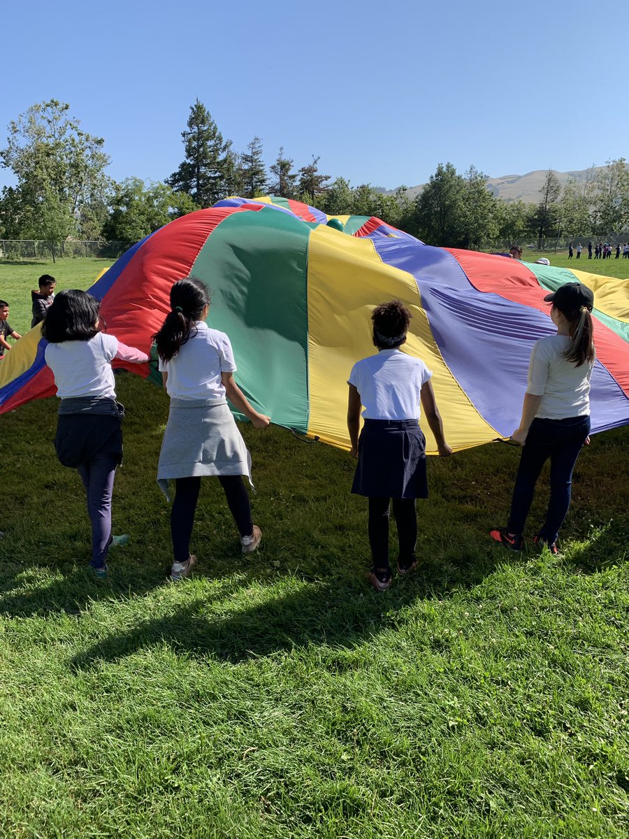 BusdSummerdale's tweet photo. Summerdale students had a blast at Field Day! Thank you to all of our parent volunteers and PTA for making this a fun day! https://t.co/IlWcF0XMD7