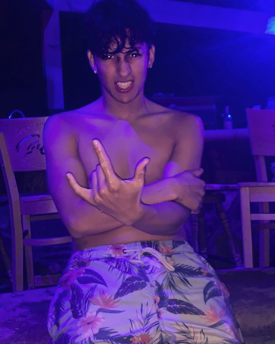 RONNTHEPLUG's tweet photo. 😈😈😈 https://t.co/CSCaAtRvmC
