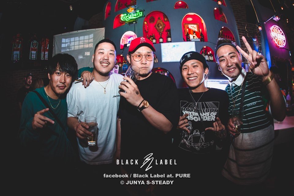 Black_Label06's tweet photo. 毎週火曜日開催!!!!
#black_label #b_l_o
@pure_osaka 
.
party snap
facebookから見れます!!!!
火曜日は是非PUREへお越しください🙇
.
https://t.co/gvxUYRaDD1
.
#junya_photo https://t.co/sTIlgXr8LG