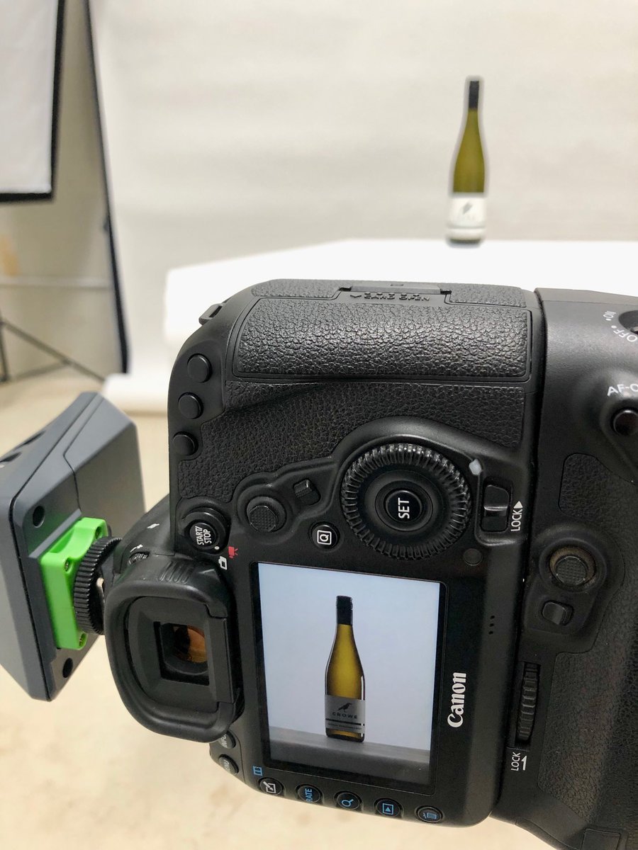 A relaxing afternoon in the studio with a dozen of my fave ‘friends’ 🍷🥂🥰

#wine #winephotography #productphotography ⁦<a href="/CanonAustralia/">Canon Australia</a>⁩ #crowe ⁦@PRIOLITE⁩ #ahcstudios #5DMk4 #canberrawines #ShopLocal