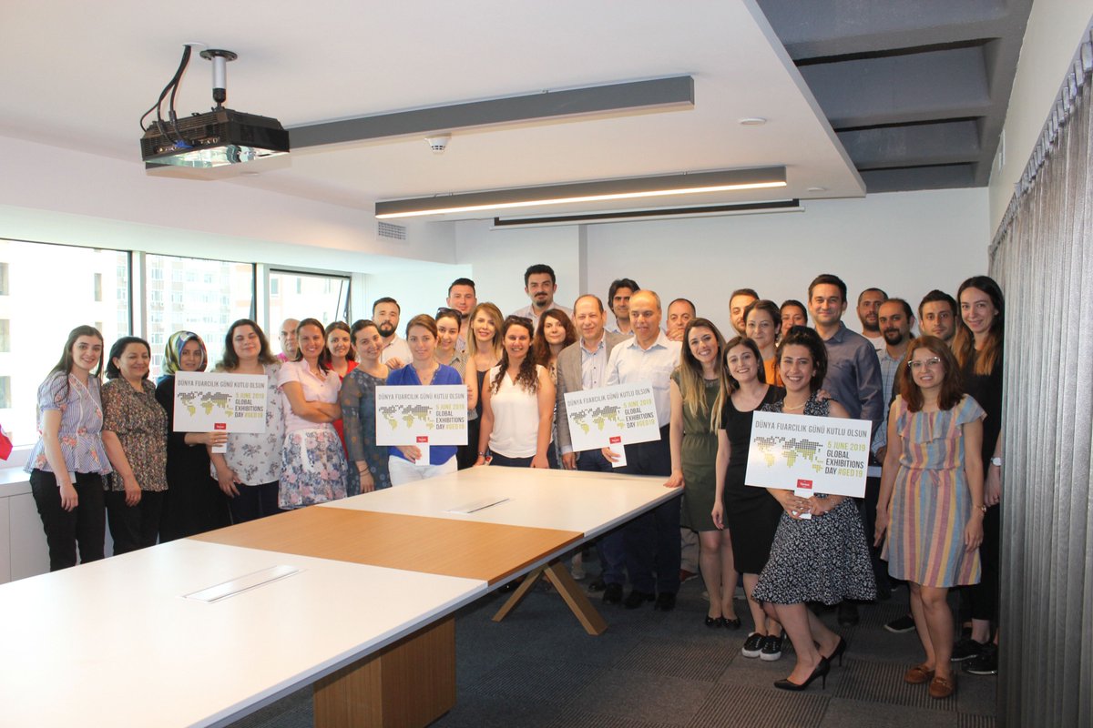asansorfair's tweet photo. Tarsus Turkey ekibi Dünya Fuarcılık Gününü kutluyor!
Tarsus Turkey Team is celebrating Global Events Day!
#GED19 #tarsusturkey #eventprofs #eventschat https://t.co/dNaBrfmAf2