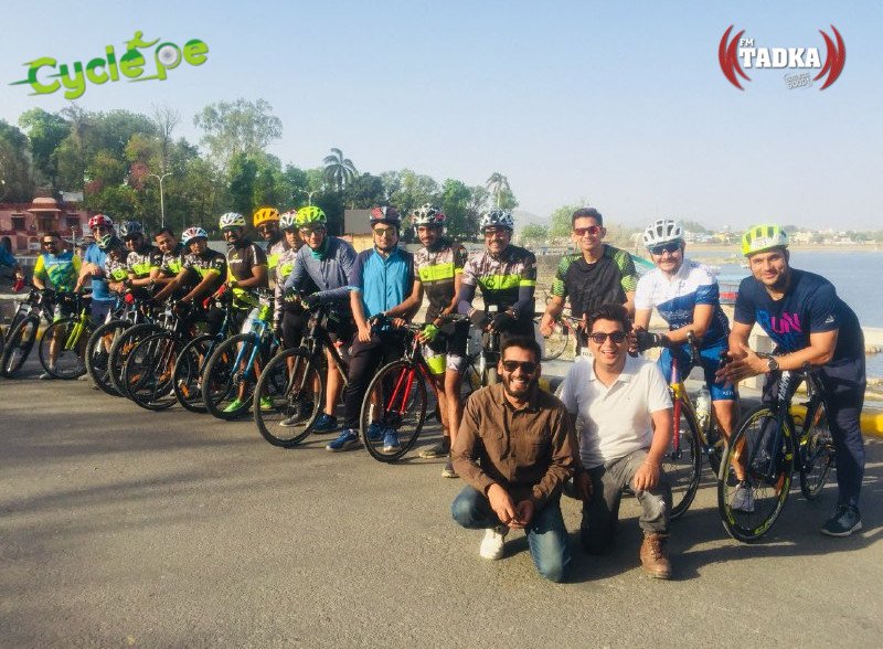 fm_tadka's tweet photo. #FMTadka #CyclePe
#WorldEnvironmentDay par #Udaipur chal raha hai Cycle pe.
Become part of FM Tadka initiative #Cyclepe to save the environment aur aaj chalo sirf cycle pe.
#WorldEnvironmentDay2019 #BeatAirpollution #SoundsGood @Tadka_Rj_Aman @rj_tadka https://t.co/IyFXoW5aLz