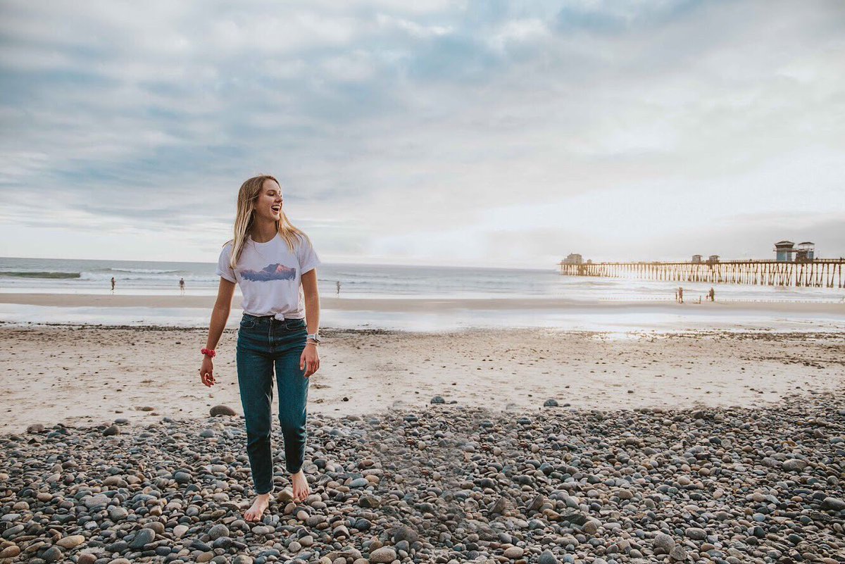 thesefolk's tweet photo. Plastic free, ethically made and vegan ink 🌿
Shop our These Folk Mountain Haze tee for beach days, mountain days, adventure days 🤙🏼
https://t.co/b1L3XI8HVW… #ethicalfashion https://t.co/bMPvAI2jhG