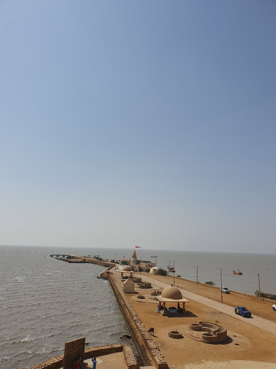 SirishChandran's tweet photo. What a tough little cookie!
Over 30 days & 15,000 km on #IndiaDiamondTrail the Kwid went to all 4 corners of ๐ฎ๐ณ: Koteshwar, Kanyakumari, Kibitoo & Kargil tracing #RenaultDiamond taking a beating over all kinds of roads over all kinds of terrain. And survived! Seriously impressive https://t.co/iooO4m6HX8