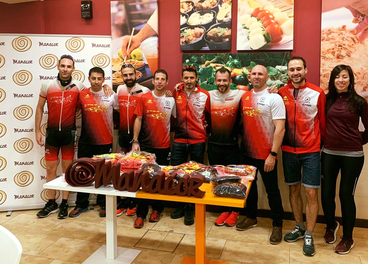 dephion's tweet photo. Olor a "nuevo". Olor a nueva equipación 😝
Así lucen ahora en @3T_TRITRAILTEAM 👌
Nos gusta apostar por vosotros. ¡Patrocinando a nuestros deportistas!
https://t.co/7bGGL9HcJf
#DephionPerformance #3tTritrailTeam #Equipo #Equipación #Triatlon #trailrunning #Ciclismo https://t.co/bCqATtORcN