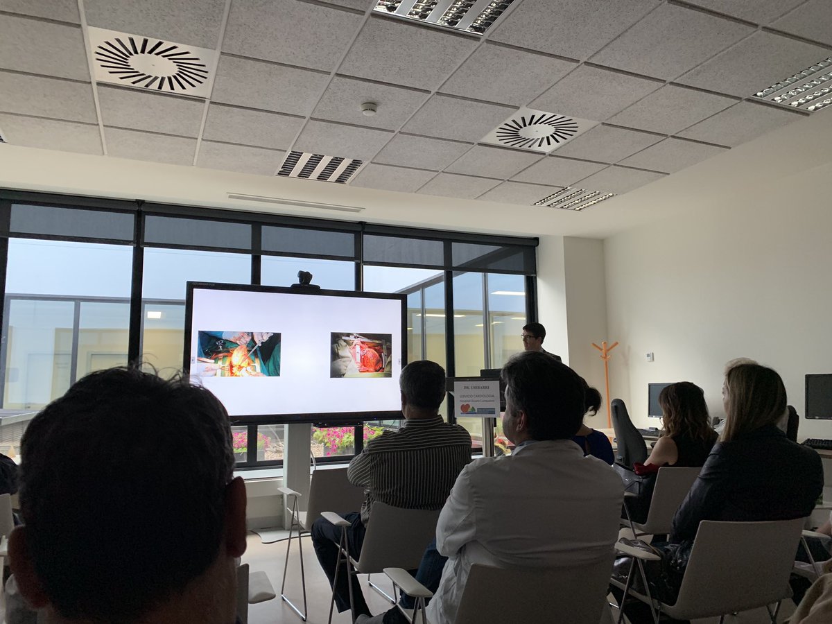 miguelpinon_73's tweet photo. Fantástica exposición de @Auribarri en #cardiochuvi . Un lujo disponer de la combinación de experiencia y evidencia. #VADTeam https://t.co/8wCWEqMSQt