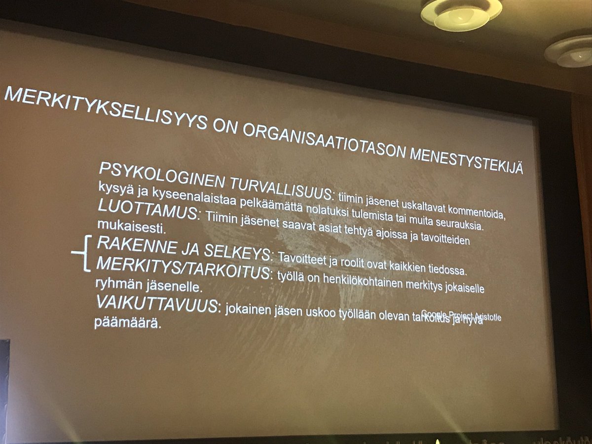 Entinen pomoni ihmetteli 10 v sitten ”Miten niin työllä pitää olla joku merkitys? Siitähän saa palkkaa, eikö se riitä?” Ei, se ei riitä. Työn merkityksellisyys sitouttaa, auttaa itseohjautumaan ja lisää työtyytyväisyyttä. #ProComDay
