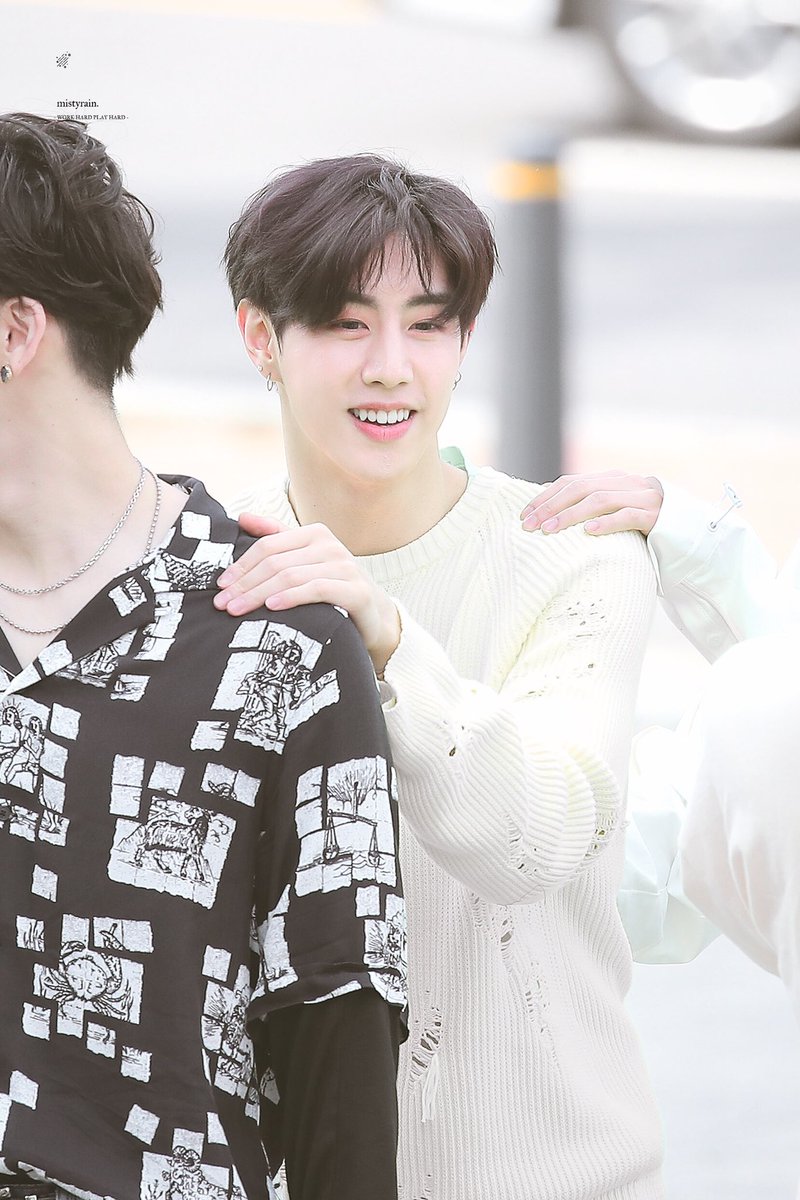 190601 · Mini FM

#GOT7   ⁠ ⁠⁠#갓세븐    ⁠ ⁠
#MarkTuan #마크 #段宜恩