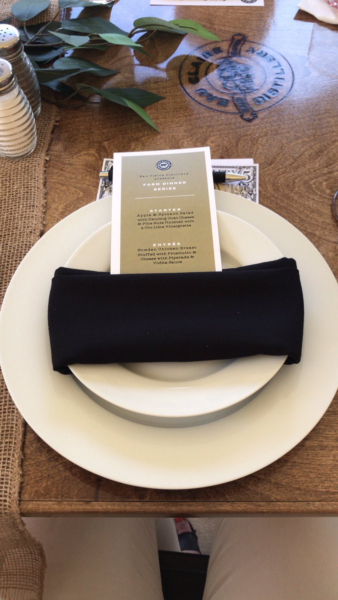 EauClaireCraft's tweet photo. The Farm Dinner Series has officially begun and what a beautiful night for it! #shareeauclaire #yyc https://t.co/xQjFP0plce