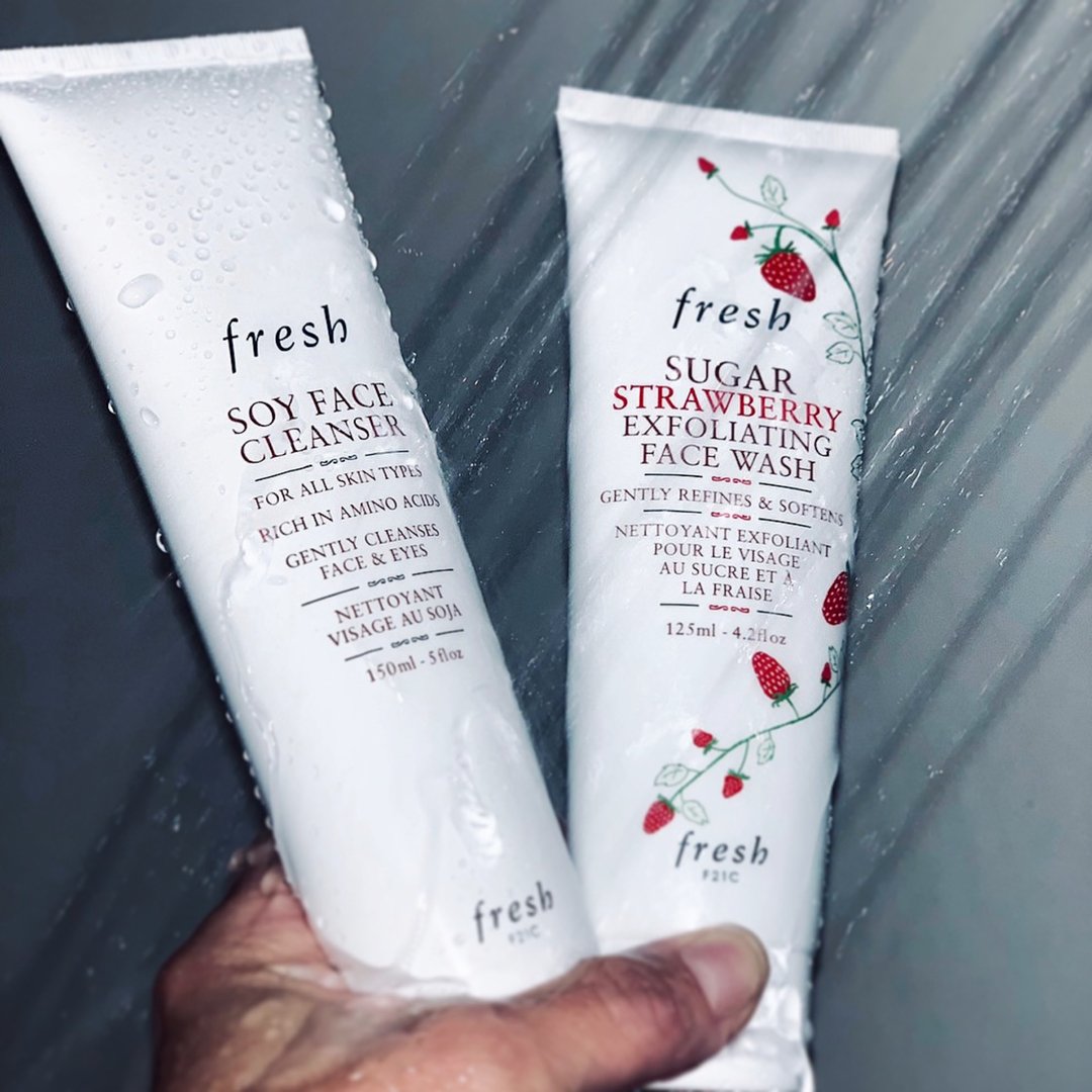 kmallas87's tweet photo. @Influenster  @freshbeauty #freshsugarstrawberry face wash has real strawberry extracts in it! I’m officially #soyobsessed using the fresh cucumber smelling face cleanser. These 2 products are a staple in my skin care regimen in my mornings and evenings. I got this #complimentary https://t.co/j7LP4p70a9