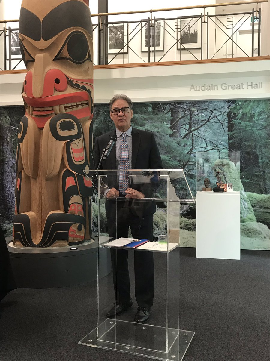 Honored to sign the MOU btwn FNLC, <a href="/fnpublicservice/">First Nations Public Service Secretariat</a>  and Govt of Canada and 17 depts/agencies to support capacity in FN communities &amp; build a more representative Fed public service. A great idea championed by <a href="/AkileChoh/">Edward John</a> and Howard Grant for many years! <a href="/FNSummit/">First Nations Summit</a> <a href="/UBCIC/">UBCIC</a>