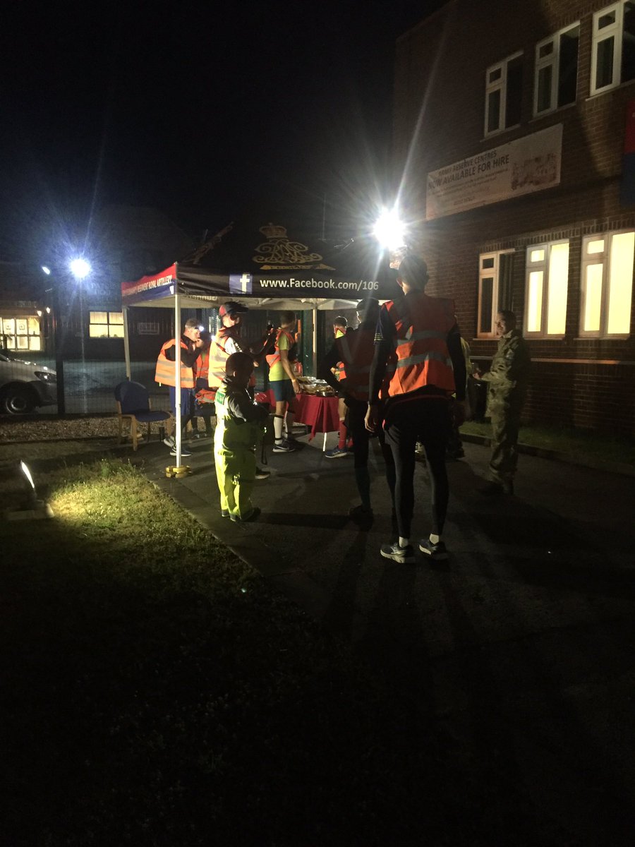 457Bty's tweet photo. The awesome runners are hitting the water stops with great time before they hit their next water stop at Southampton Veterans Drop in Centre !! Great work everyone !! @RUNTOPEGASUS @VETERANSCHARITY #DDay75  @7AirDefence @106RegimentRA #RTP https://t.co/oZhJaXxyEe