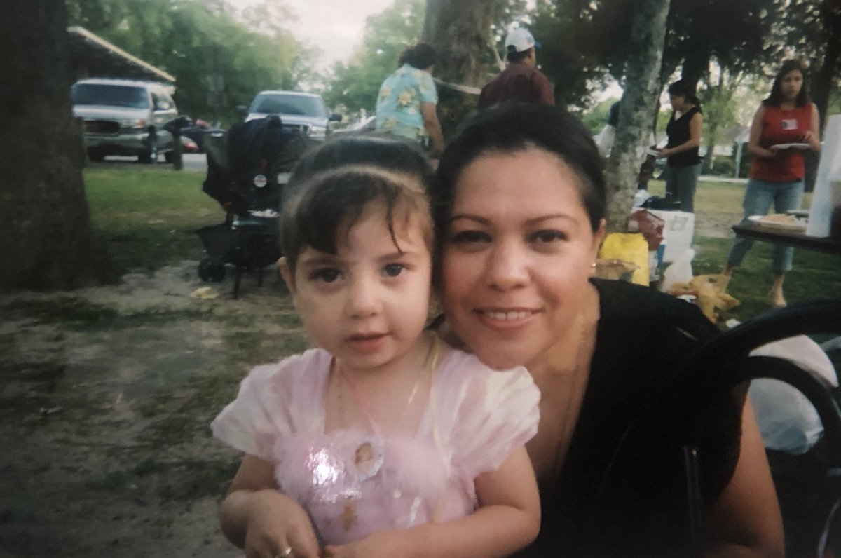 DaisyJasso25's tweet photo. 06.04.19 🕊 

Saying goodbye to you was the hardest thing I’ve ever had to do. I promise that I will live the life you wanted me to. I’m gonna make you so proud one day. I’ll always carry you in my heart. Descansa en paz ma, te amo ahora y para siempre. 💜 https://t.co/C4ma3CfqeI