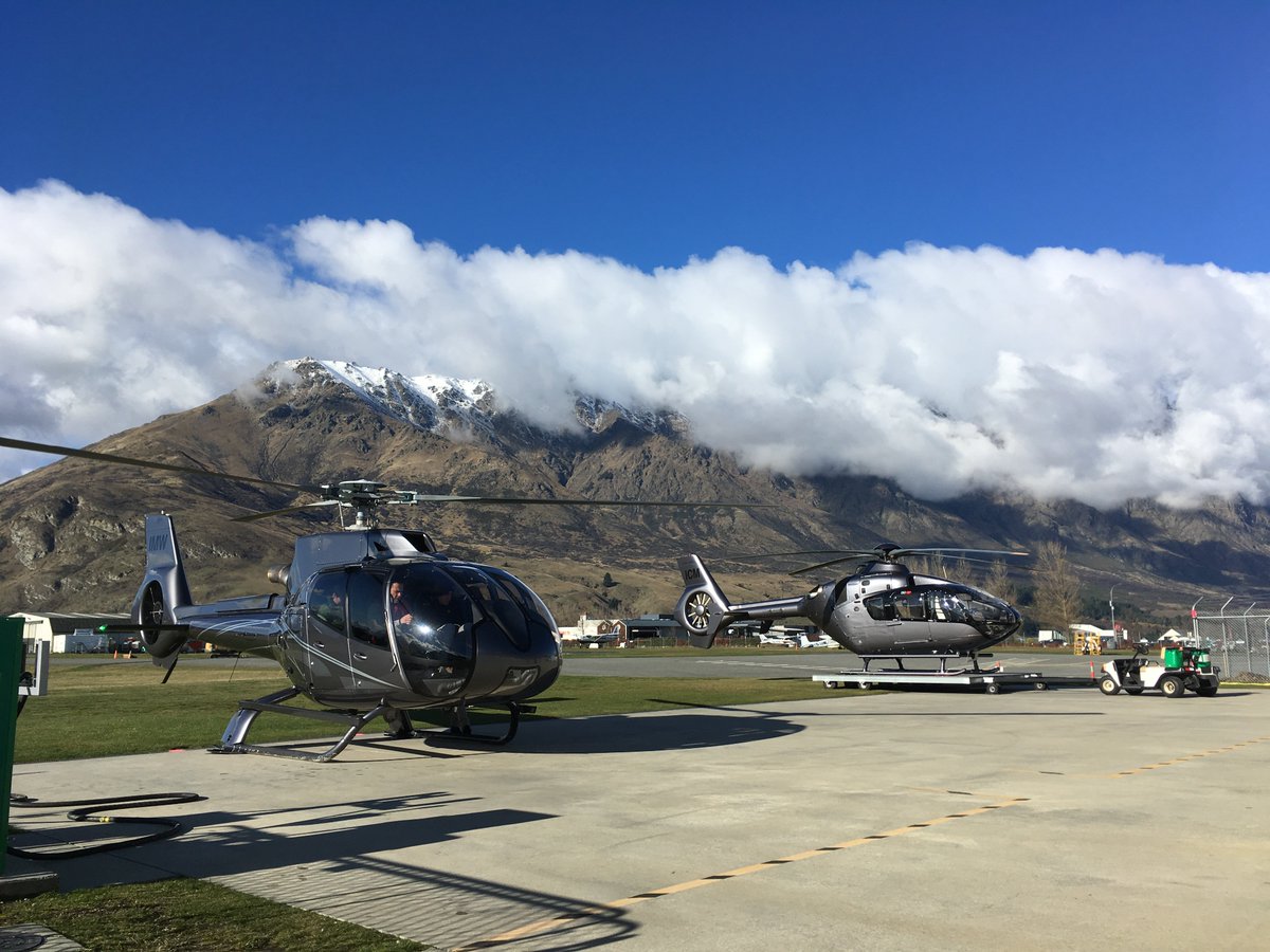 HeliQT's tweet photo. Crystal clear days and snowy peaks - that is what scenic helicopter flying is all about on winters days. 

#helicopters #glaciers #TheRemarkables #Queenstownnz #thingstodo #photography #travel #travelers #mustdonz 

https://t.co/06pRZe4qx8 https://t.co/kReLazx4PB
