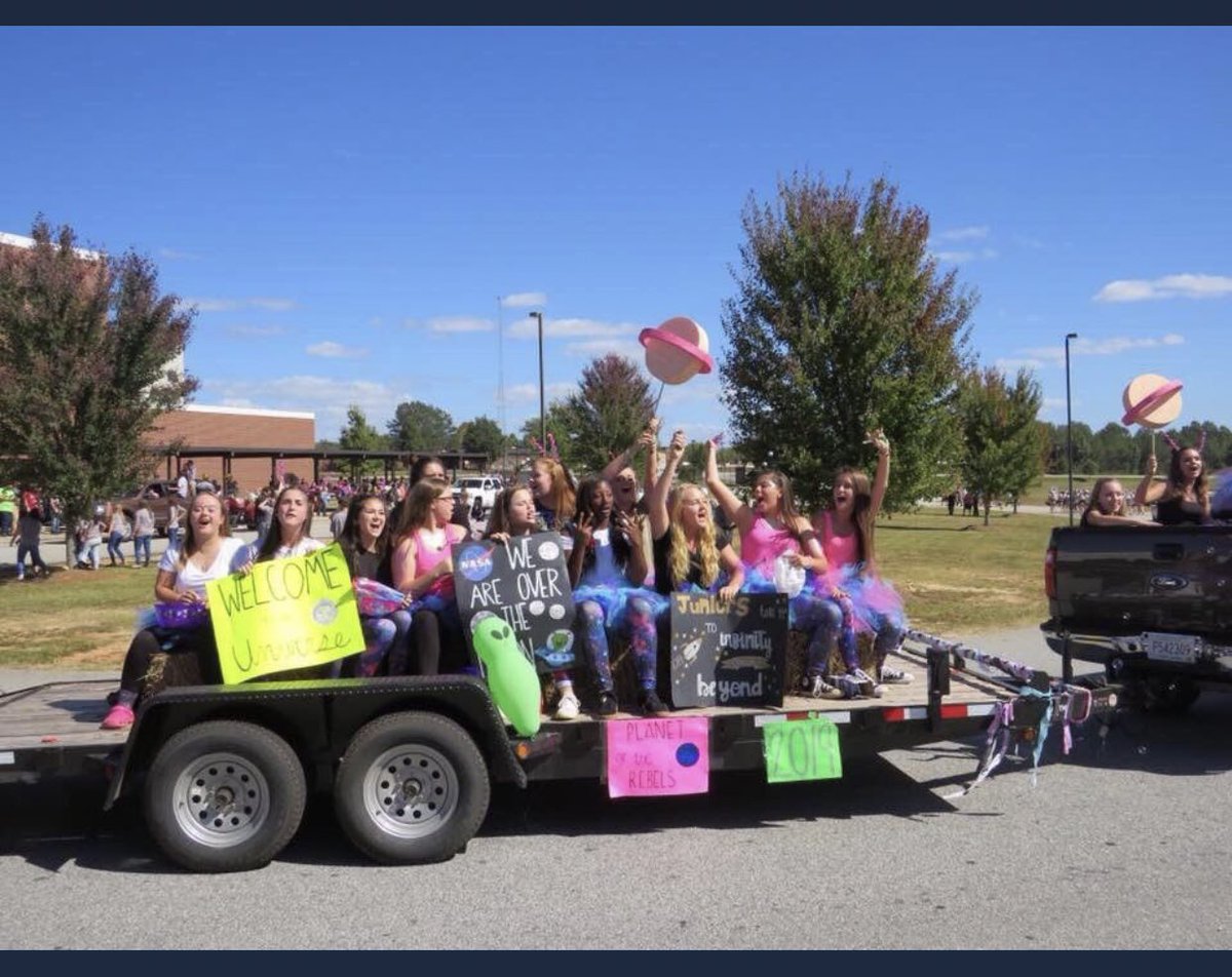 MCClassOf19's tweet photo. They weren’t lyin when they said “Time flies” https://t.co/wDR4AMQ7mB