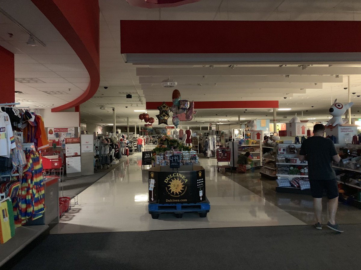 T0820Taylor's tweet photo. Had a great time training at the Stinson Target today! Got to experience losing power for nearly 3 hours! Looking forward to going back there on Friday!  #WorkSomewhereYouLove https://t.co/SlYHjQRnou