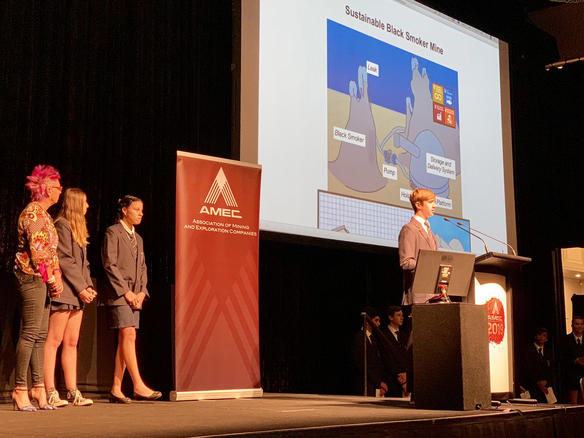 ausgoldindustry's tweet photo. Wow! Fantastic to hear project learnings from the @CoRELearnGrow #students at the @amec_org Convention. Keep up the great work @UrbaniakSuzy #therealclassroom #AMECConvention https://t.co/Na5iuGkULI