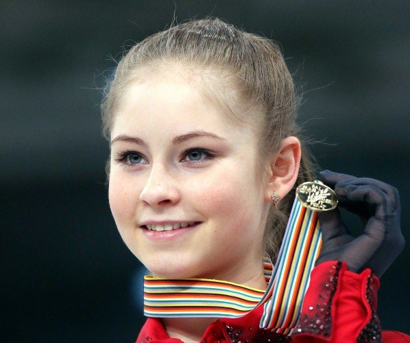 Олимпийские чемпионки сочи. Олимпийская чемпионка Липницкая.